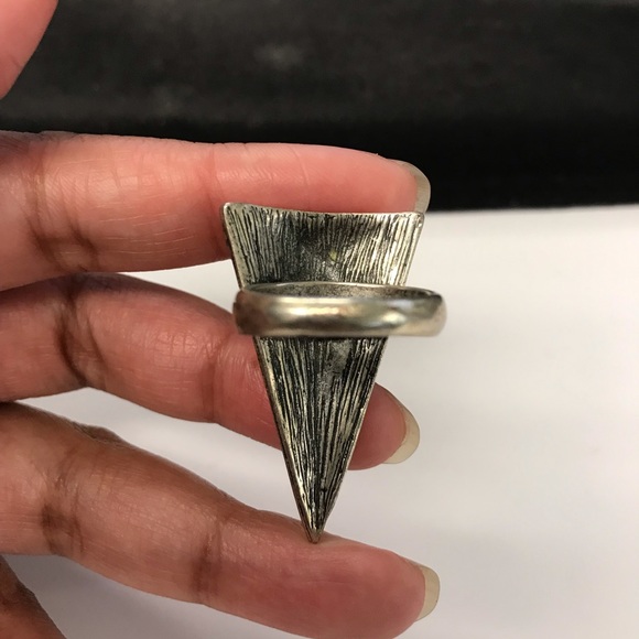 Boho Triangular Intricate Design Ring - Picture 6 of 7